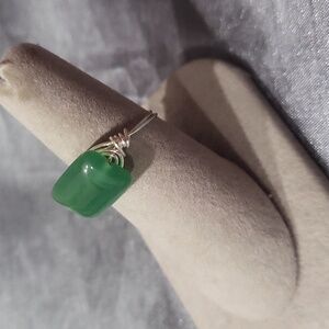 Elegant Jadeite Silver Ring